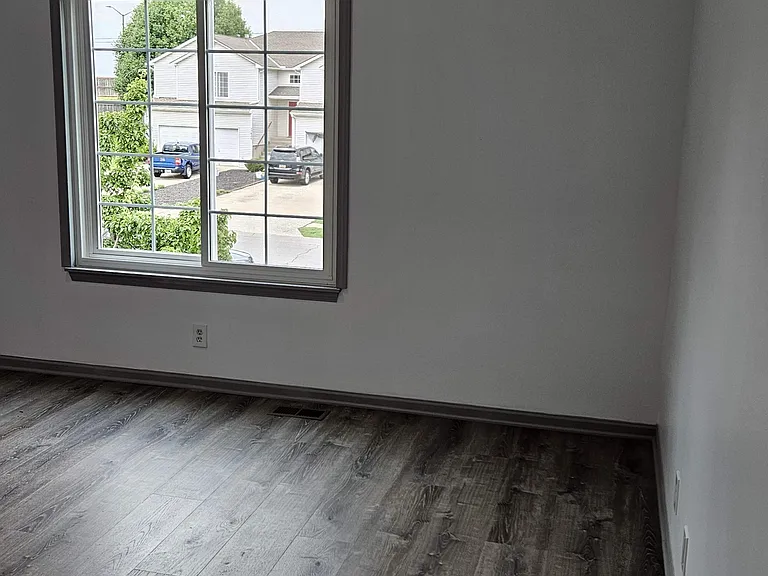 17641 W 111th Pl — Photo 19