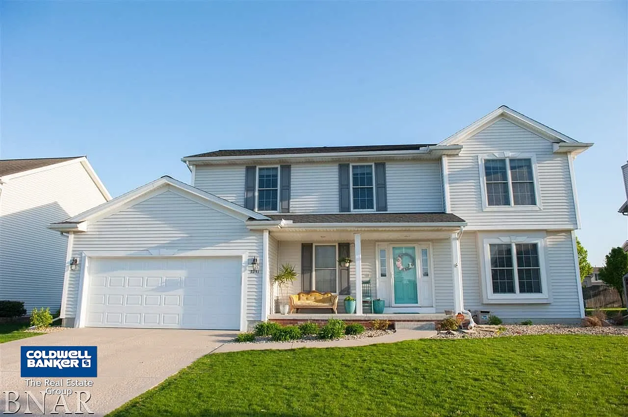 3251 Butterfly Dr photo 1