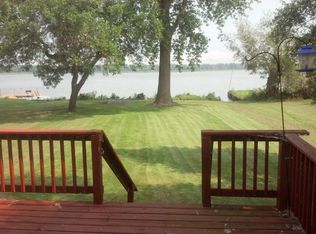 2452 Longtail Beach Ln, Suamico, WI 54173