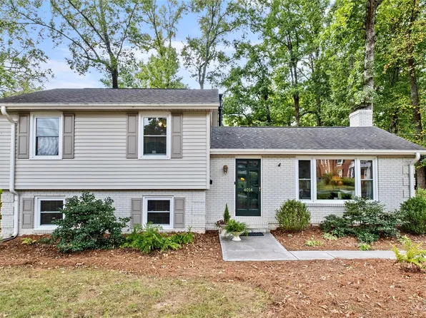4014 Sulkirk Rd, Charlotte, NC 28210