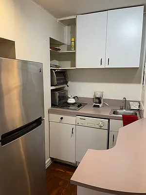 Rented by YKLL LLC | media 7