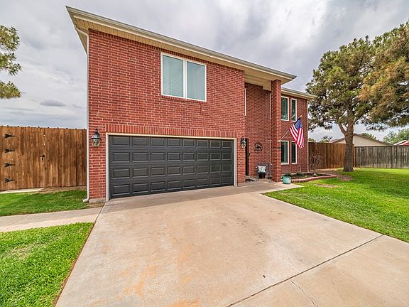 2nd image of 3933 Hadden Dr