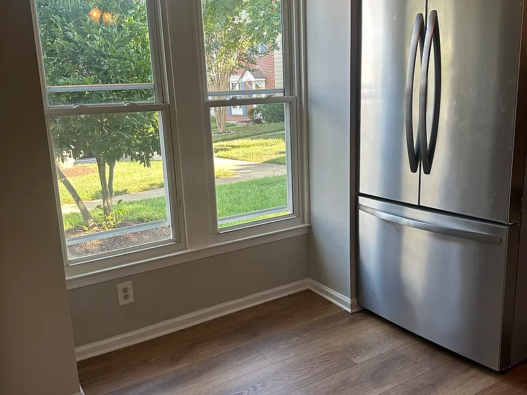 8414 Klarey Ct — Photo 7