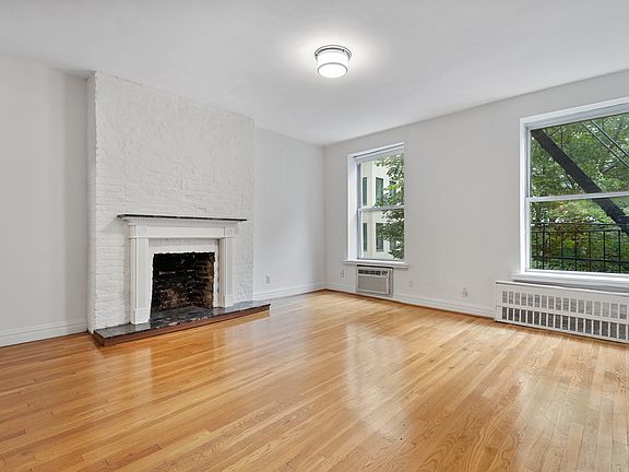4th image of 124 E 27th St APT 4B