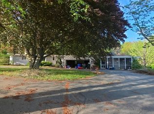 106 McLane Ln, Manchester, NH 03104