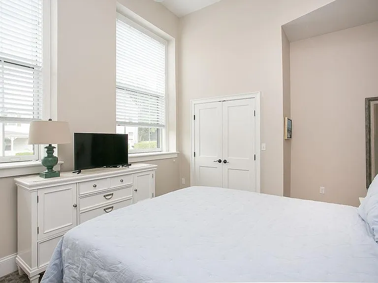 32 Carey St #1D — Photo 20