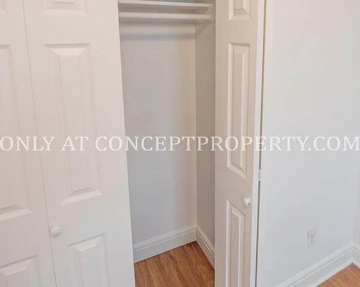 Scarsdale — Photo 39