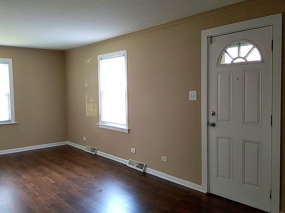4th image of 5701 W 89th Pl