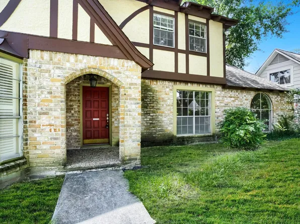 10903 Tupper Lake Dr, Houston, TX 77042