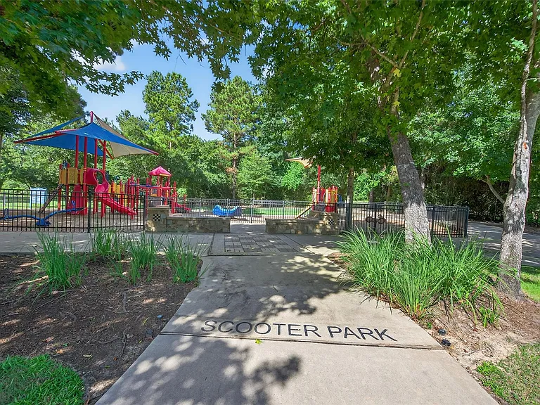 146 Kinnerly Peak Pl — Photo 37