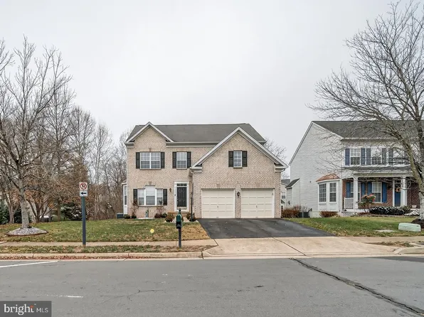 12590 Garry Glen Dr, Bristow, VA 20136