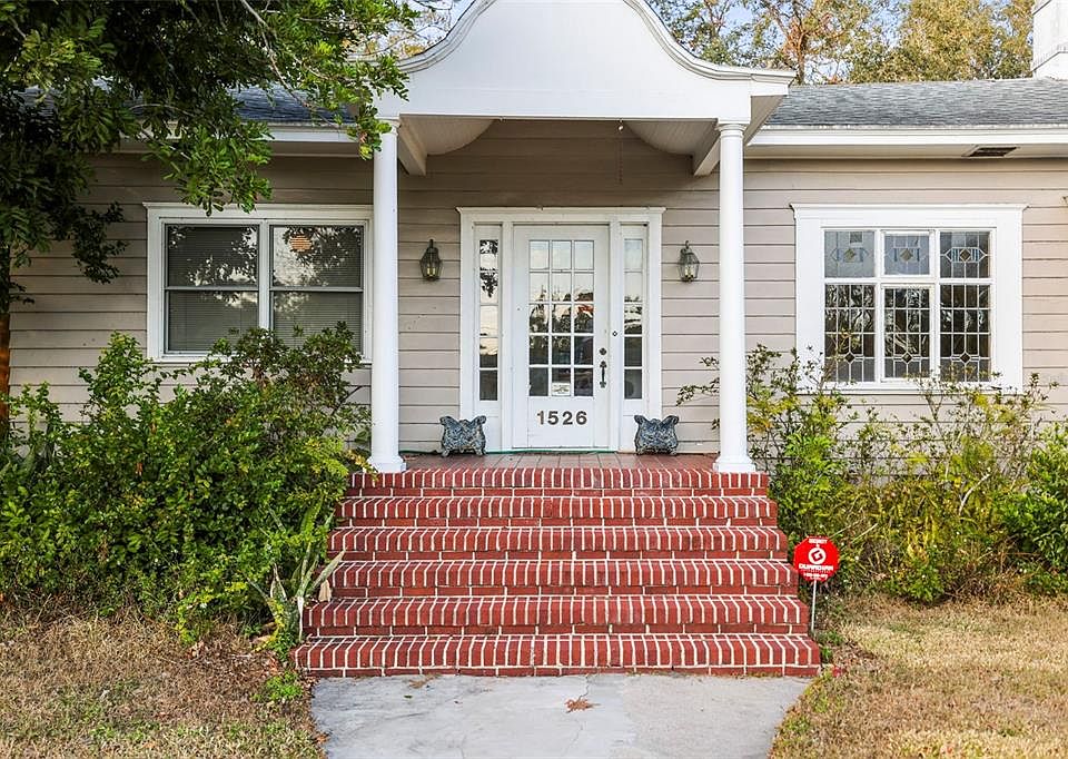 1st image of 1526 OAKWOOD STREET