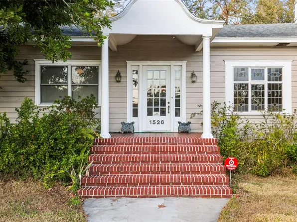 1526 Oakwood St, Clearwater, FL 33755