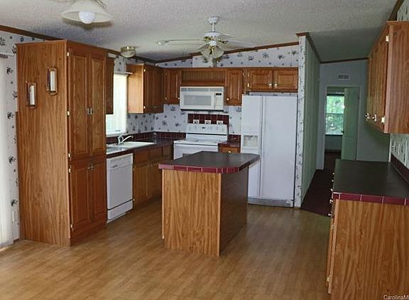 5th image of 117 Apple Valley Ln #36
