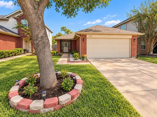 15519 Hinsdale Springs Ln, Houston, TX 77053
