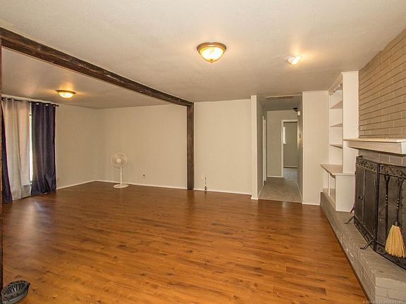 4th image of 3249 S 213 East Ave