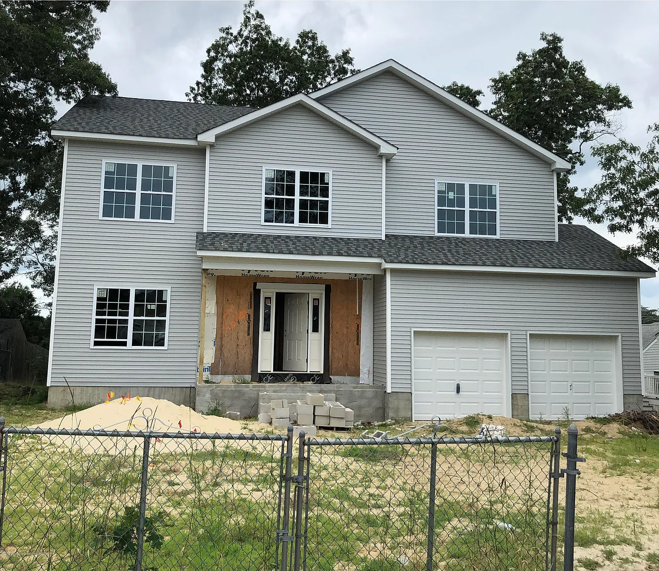 139 Joanna Dr photo 1