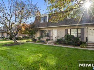575 Grove St UNIT F1, Clifton, NJ 07013