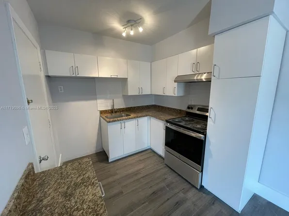 1824 Monroe St APT 14, Hollywood, FL 33020