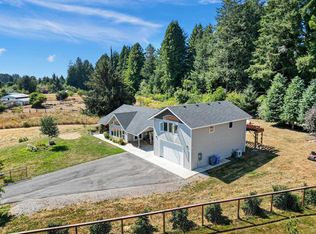 150 Princess Ct, Crescent City, CA 95531