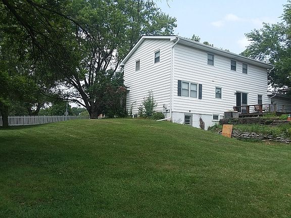 Large lot with drive in gate