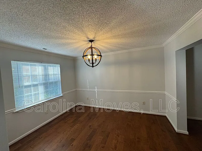 9 Ivy Springs Dr — Photo 5