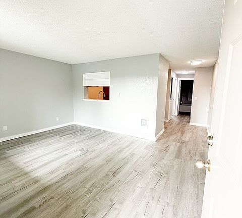 2nd image of 2508-2512 Crystal Springs Rd W #11536072