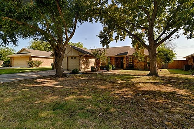 1st image of 1216 Eastfield Dr