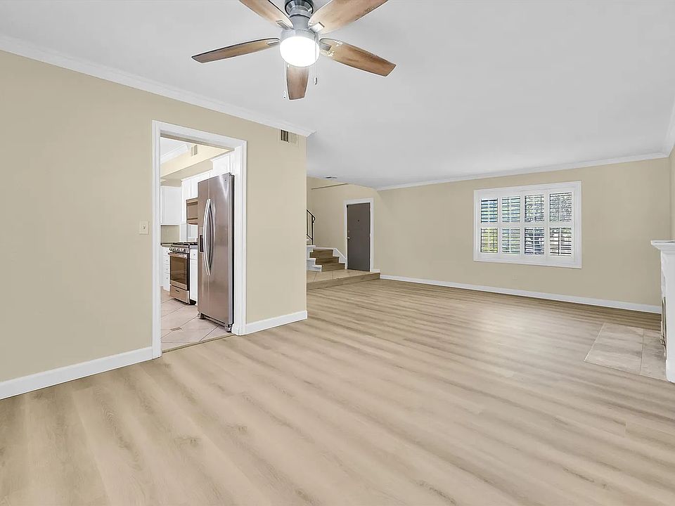living room +dining room