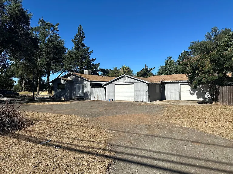 20470 Terry Ln — Photo 40