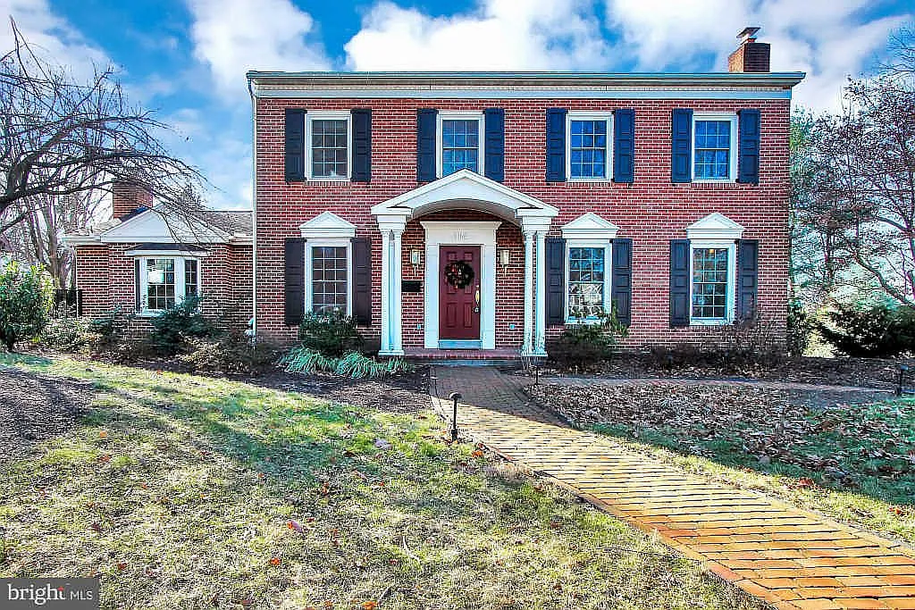 114 Grandview Blvd photo 1