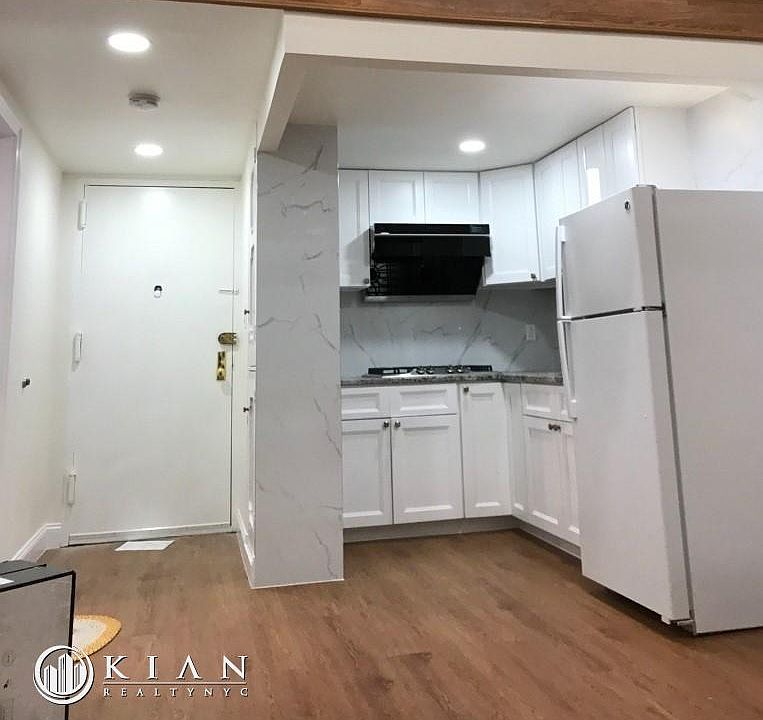 1st image of 155 Henry St APT 303