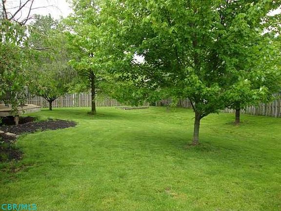 2nd image of 566 Beaverbrook Dr