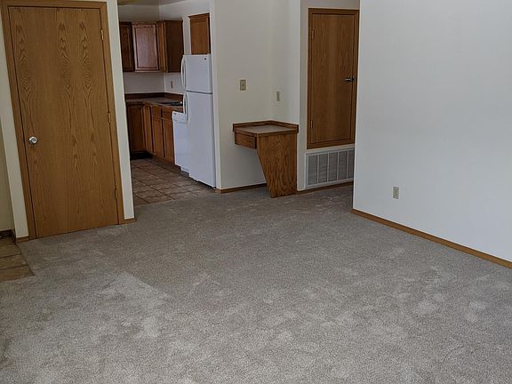 5th image of 17 Michael Grove Ave #21