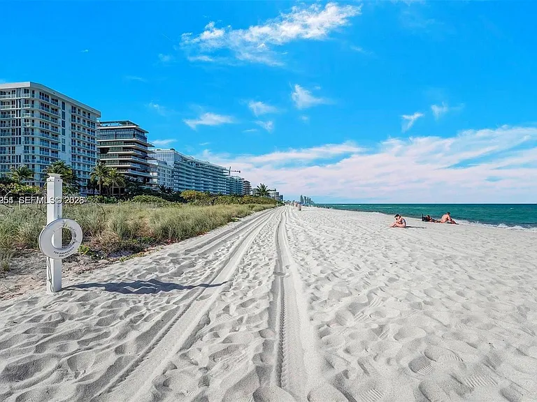 8911 Collins Ave #703 — Photo 22