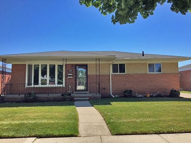 1st image of 1987 Churchill Ave