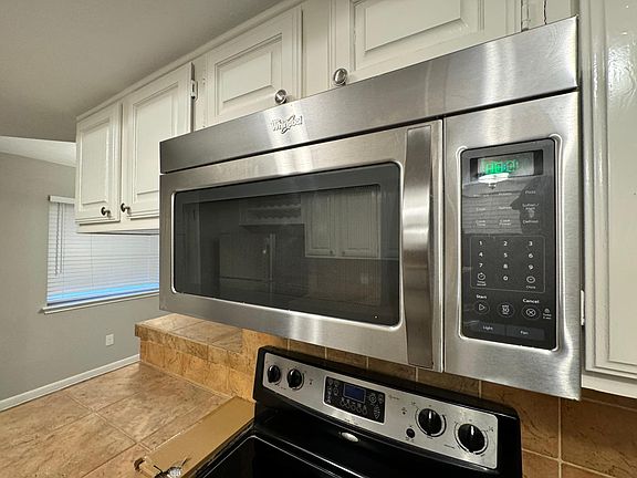 4th image of 19710 River Brook Ct
