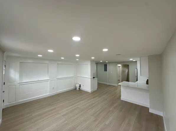 49 Dodgingtown Rd Unit B, Newtown, CT 06470