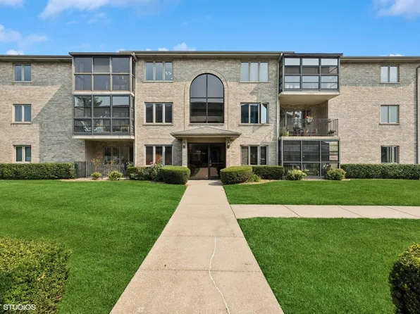 13950 E Leamington Dr #209, Crestwood, IL 60418
