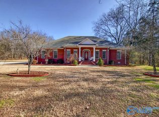 365 Naugher Rd, Huntsville, AL 35811