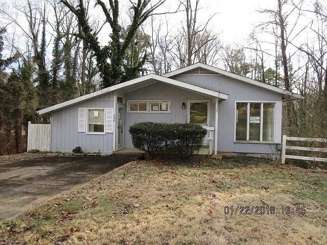 1st image of 726 Druid Ln