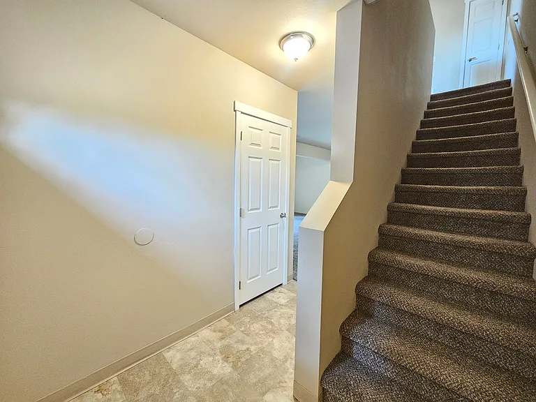 5205-5207 E Upriver Dr — Photo 19