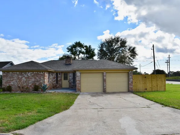 521 26th Ave N, Texas City, TX 77590