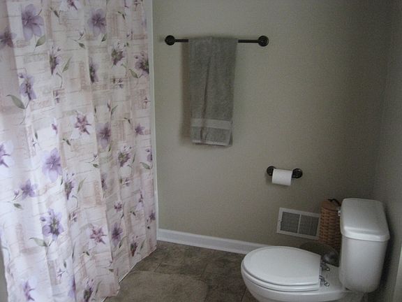 2nd image of 4801 N College Ave