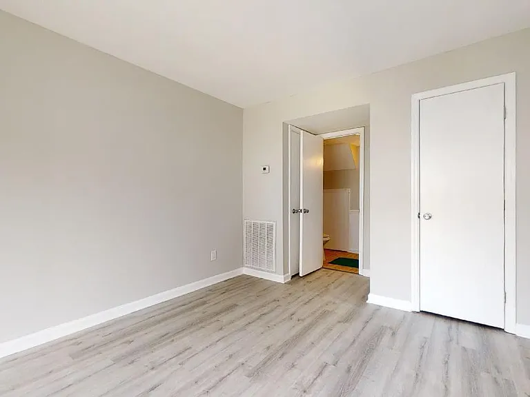 114 Villa Dr — Photo 11