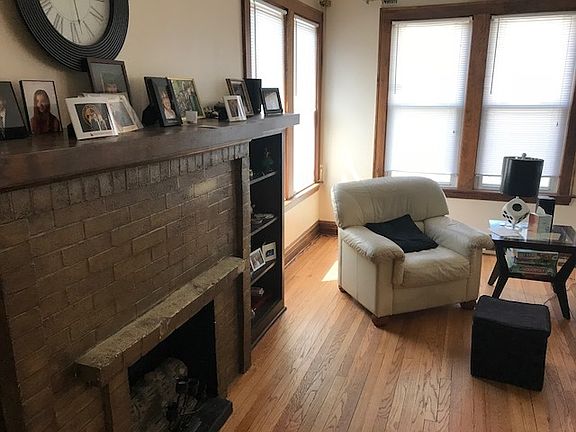 3rd image of 5481 N Austin Ave APT 1