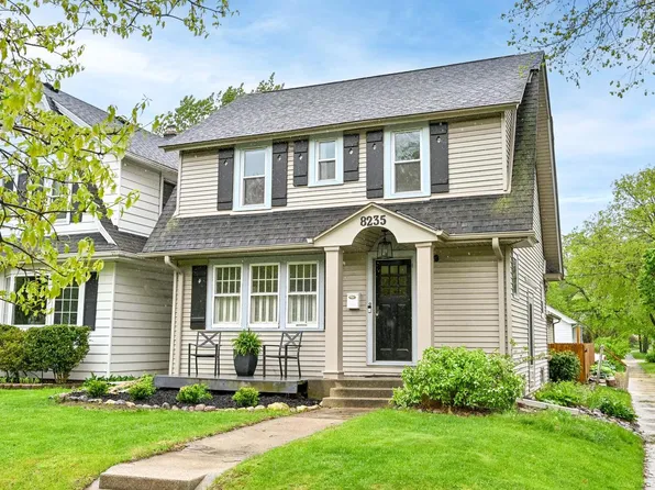 8235 Gridley AVENUE, Wauwatosa, WI 53213