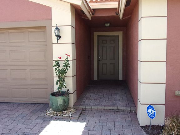 2nd image of 1996 SW Marblehead Way