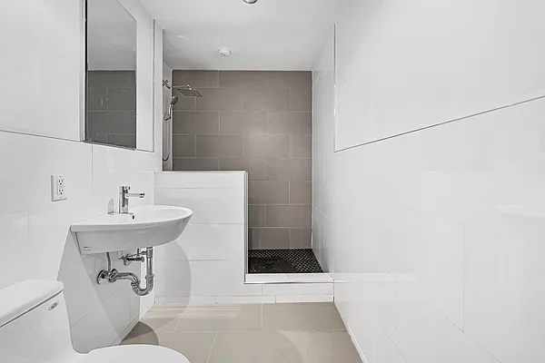 Sold by Redfin Real Estate | media 15