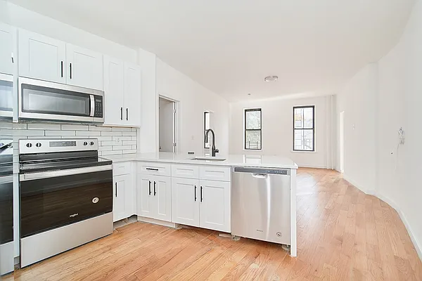 Rented by LivingNY | media 11